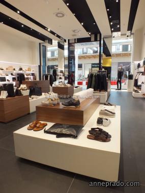 鞋帽店展柜装饰设计图片大全