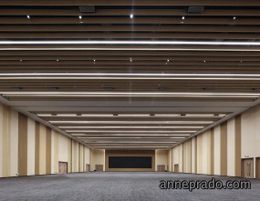 正方形空间办公室设计装修方案