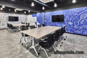 采用开放式设计办公空间