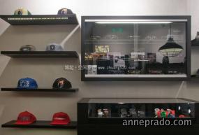 鞋帽店展柜装修设计效果图