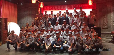 2019年办公室装修标准化工地培训合照留念！