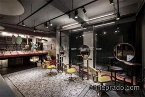 最新个性风格理发店设计装饰效果图片
