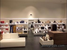 鞋帽店展柜设计装饰效果图片