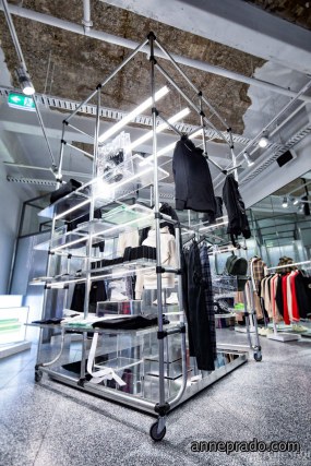 鞋店专卖店装修设计布局图,鞋店专卖店装修设计实景图