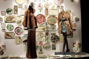 服装店橱窗设计装修图片